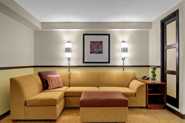 Hyatt Place Fort Lauderdale Cruise Port image 30